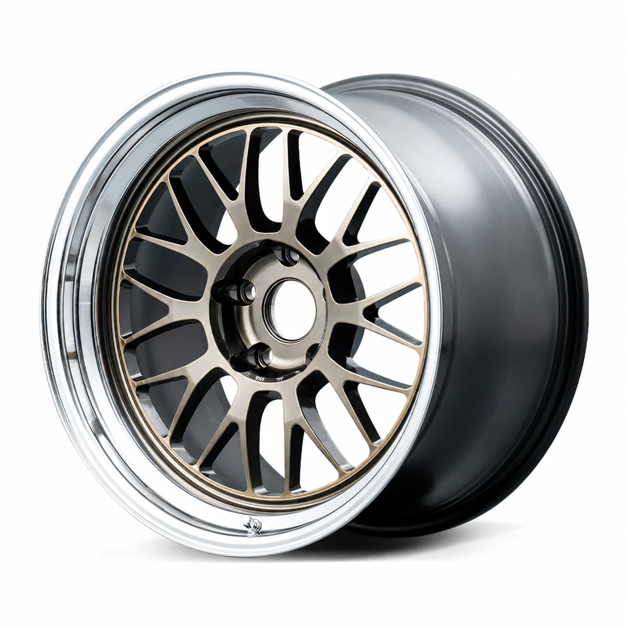 Champagne-grey fine radial spokes with polished deep lip and dark barrel, isolated three-quarter product view